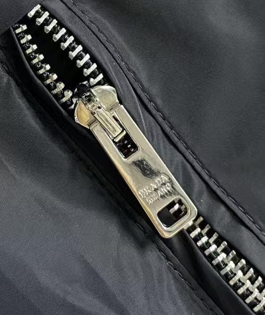 PRADAプラダ ナイロン ジャケット