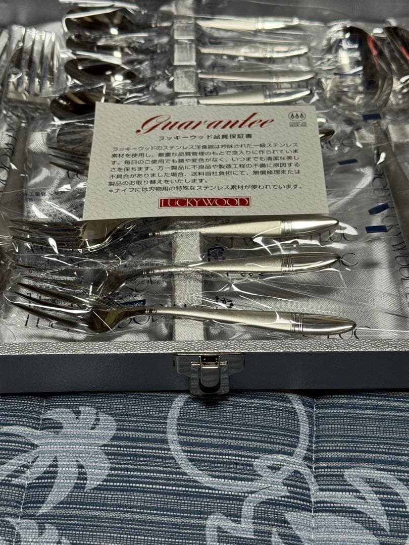 【新品・暗室保管・ケース美品！】LUCKY WOOD カラトリー 5種類x5本