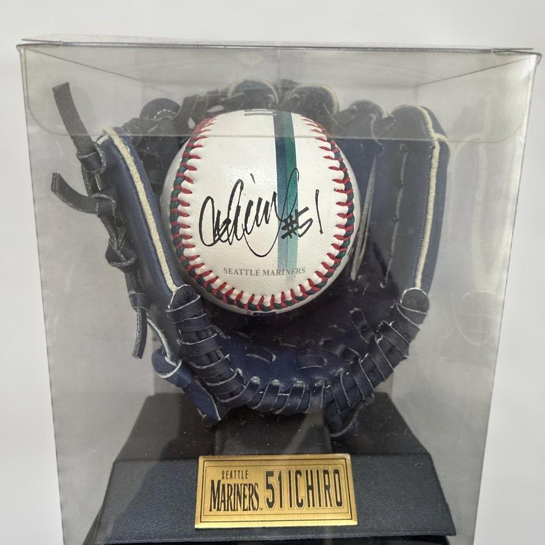 タ*7様 イチロー　ミニグローブ＆サインボール