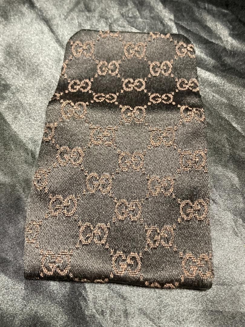 グッチ インフィニティ ノット ネクタイピン シルバー 925