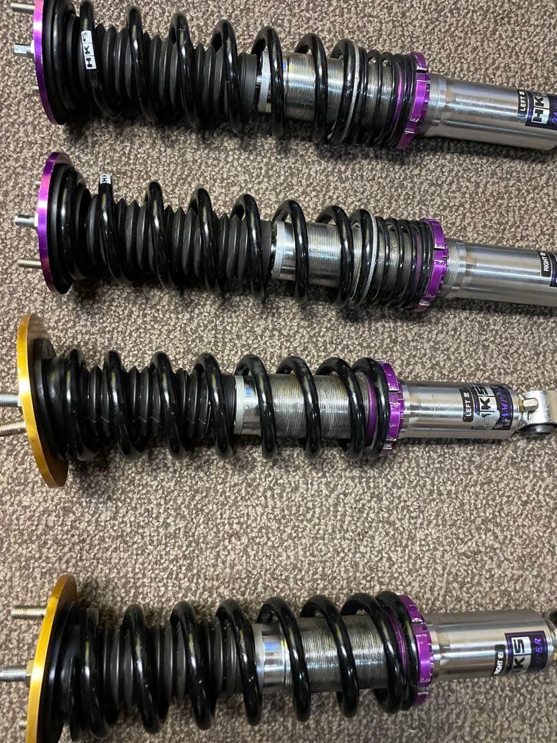 Z32とBNR32用のHKSコイルオーバー、