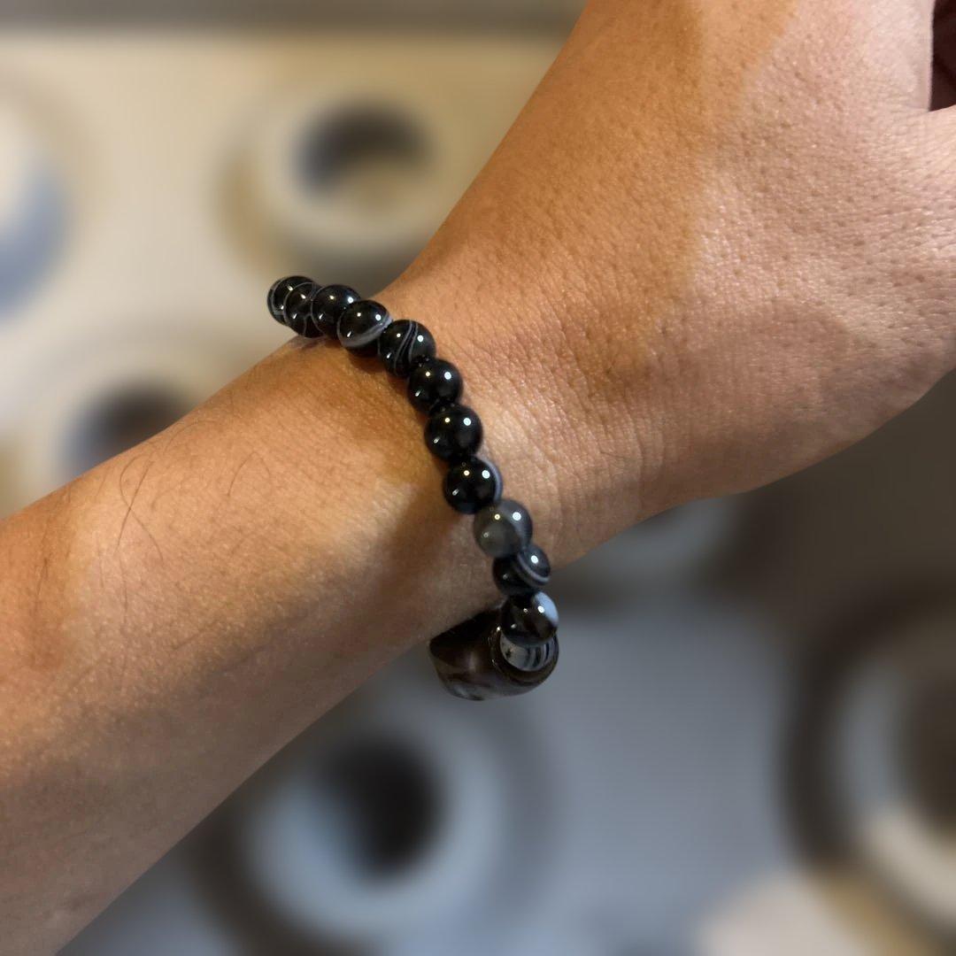 これはすっごい！三面大黒天様と目が綺麗な白蛇天珠様のブレス！天眼石！