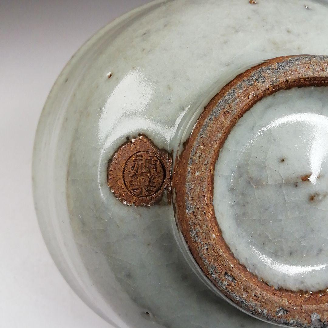 Ｔ８４８　茶碗　『白釉　茶碗』『神楽の窯　奥田康博 作』　共箱　抹茶碗　茶道具