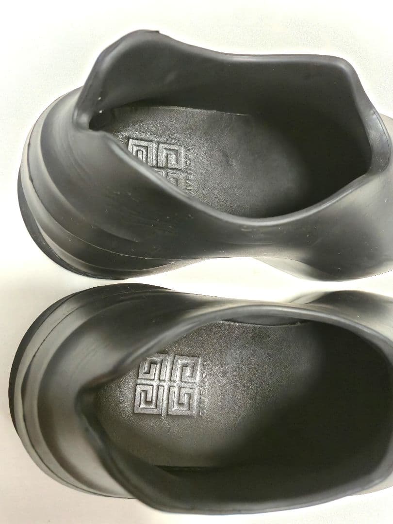 GIVENCHYジバンシーMonumental Mallowラバースニーカー40