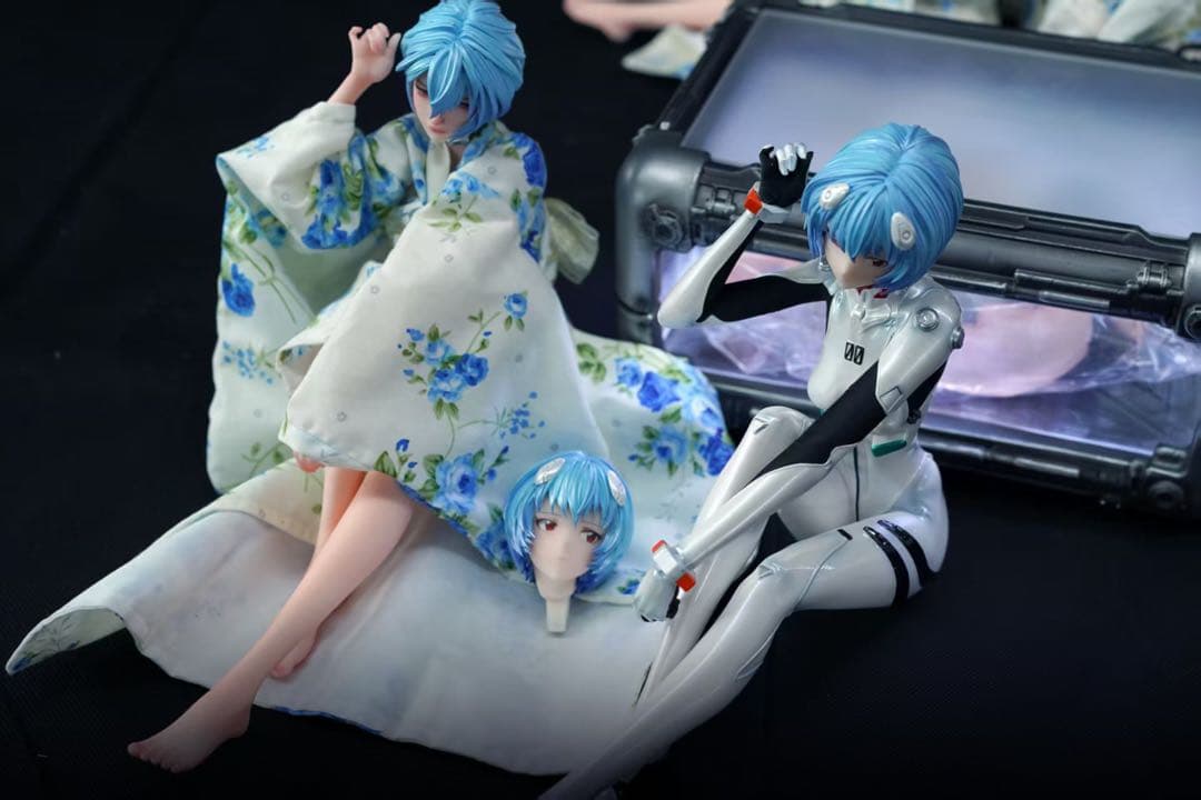 綾波レイ　フィギュア　エヴァンゲリオン