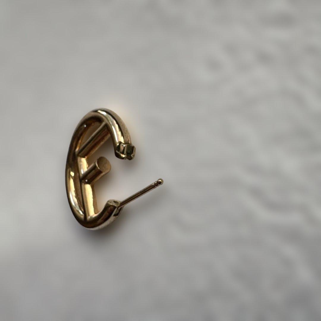 FENDI earring フェンディピアス エフイズ 片耳のみ ゴールド系