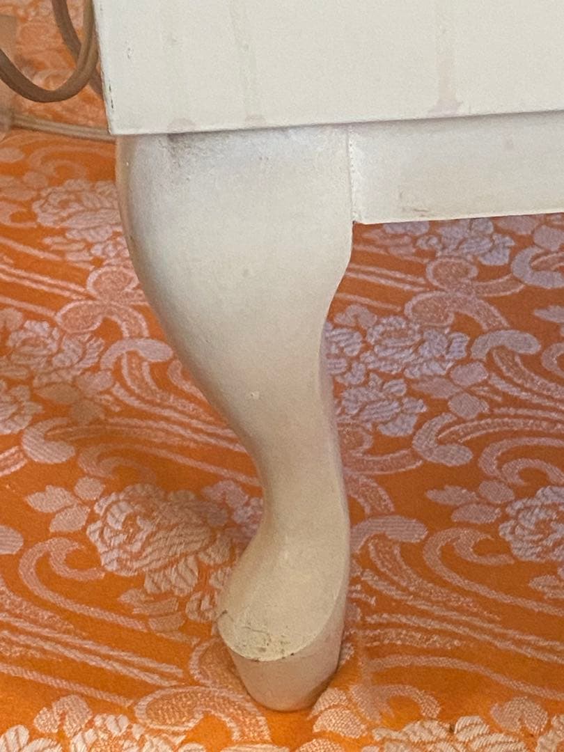 猫脚 ロココ♦️高級ブランド♦️ヴィンテージ♦️チェスト兼ナイトテーブル♦️コンセント付