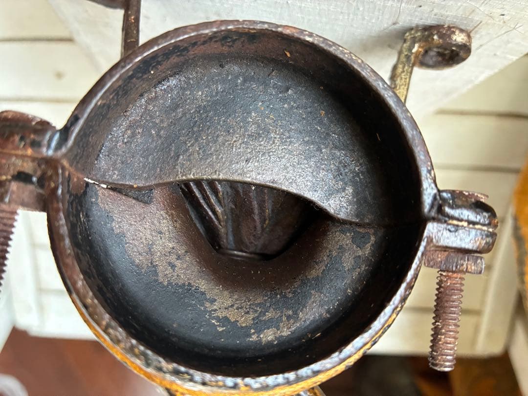 アンティーク　壁掛けコーヒーミル　グラインダー 本体のみ　金色100年　アメリカ