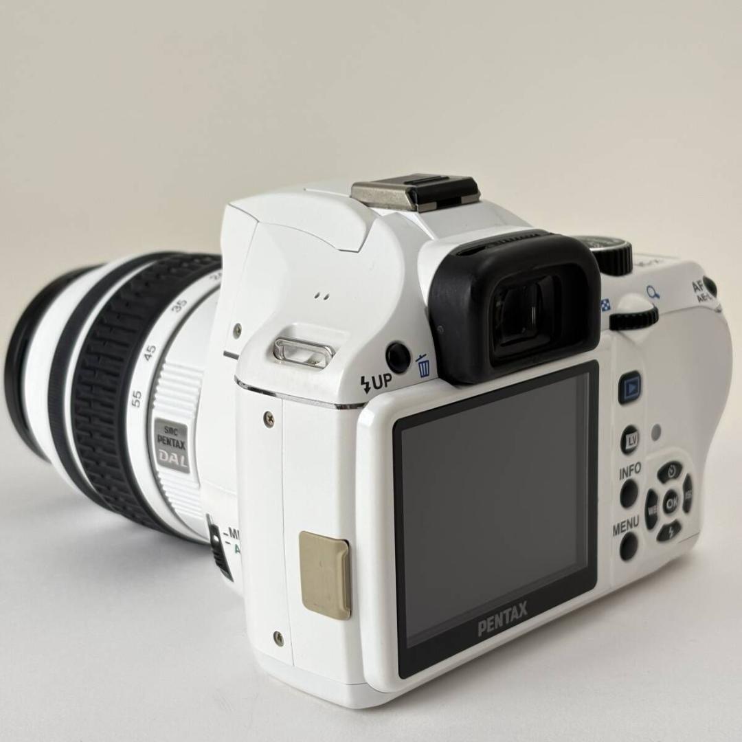 PENTAX K-x ホワイト デジタル一眼レフ　Wi-Fiカード付き 040
