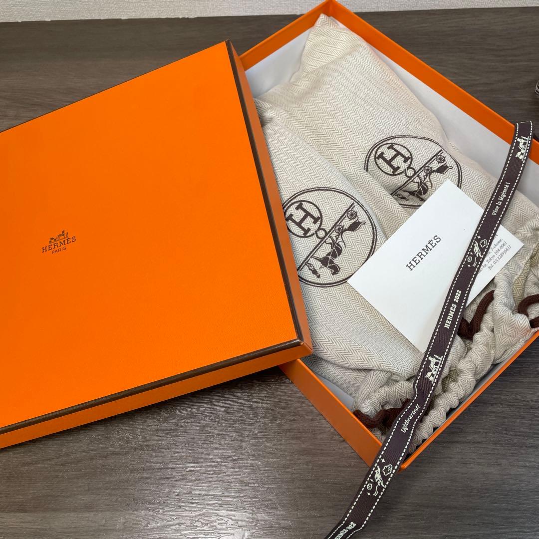 HERMESエルメス　箱付き　オランムートンサンダル38