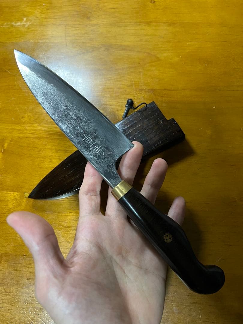 重房作の手作り三徳包丁