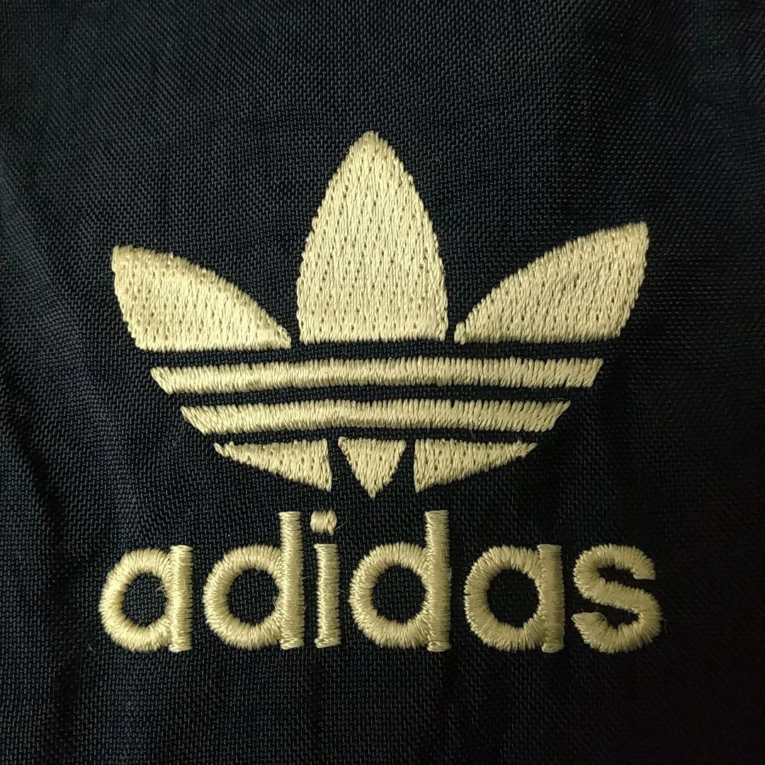 90s アディダス 刺繍ロゴ アームロゴ スリーライン 中綿 ナイロンジャケット
