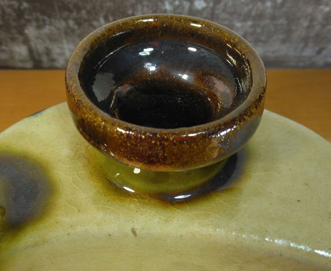 人間国宝 金城次郎 魚紋抱瓶 栞 共箱 美品 やちむん 壺屋焼 壷屋焼