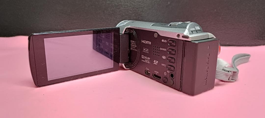 Y【中古品】JVCケンウッド　ビデオカメラ　Everio GZ-E780 銀色