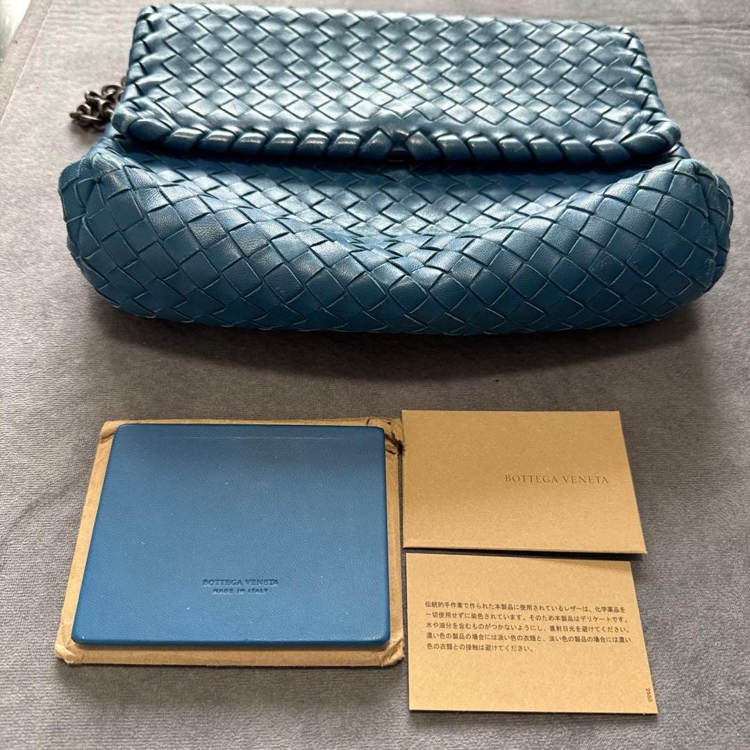 ✨BOTTEGA VENETA（ボッテガ・ヴェネタ） イタリア製ショルダーバッグ