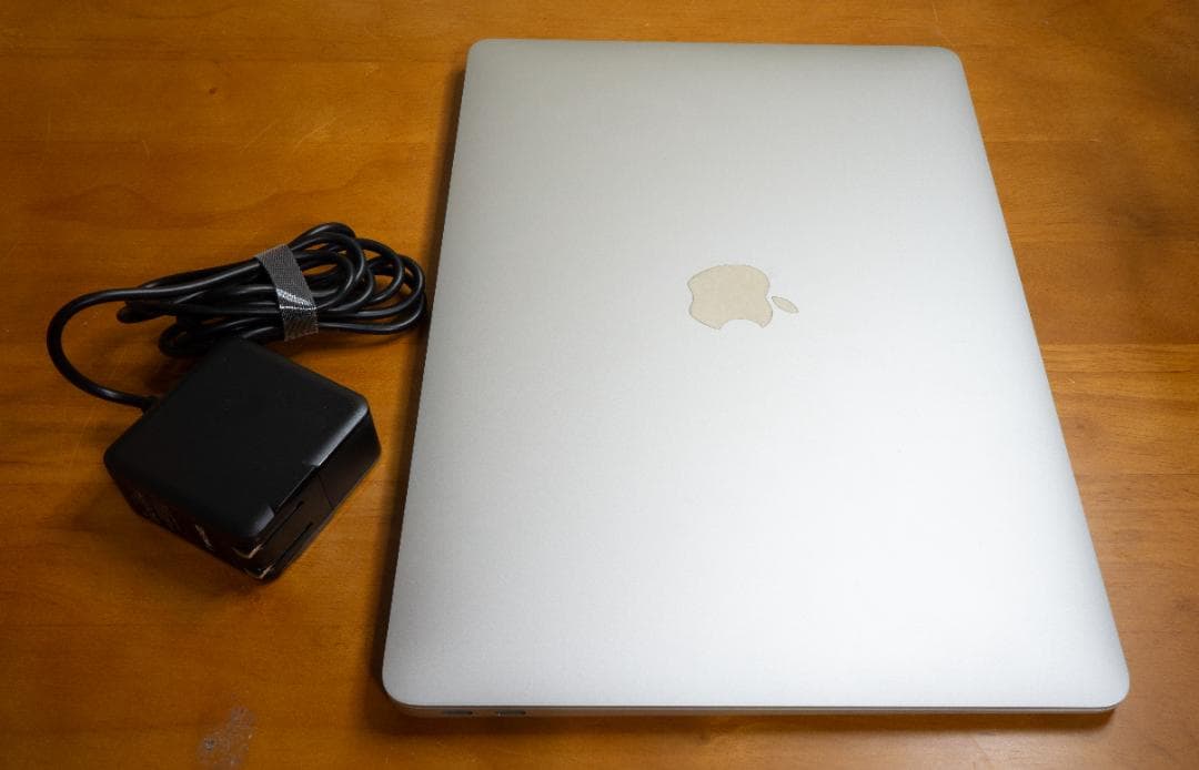 MacBookAir13インチ・2018年★バッテリー正常、208回