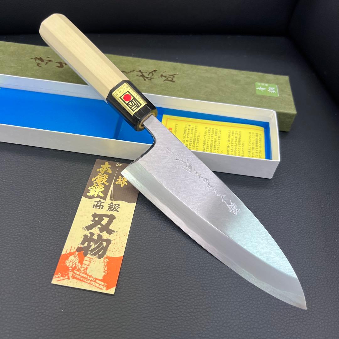 ★新品未使用★堺打刃物青鋼出刃包丁150mm五寸水牛白八角柄右片刃堺の化粧箱入