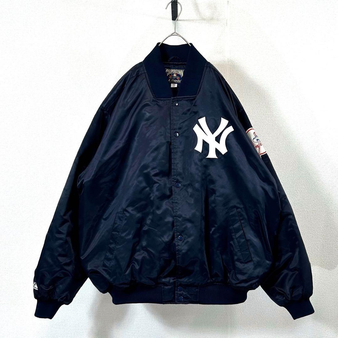 MLBヤンキースナイロンスタジャンビッグロゴ刺繍ワッペンクーパーズタウン古着