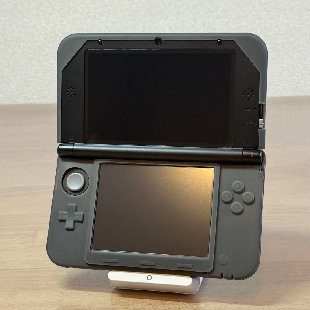 5-240【ほぼ未使用】ニンテンドー3DS LL ブラック