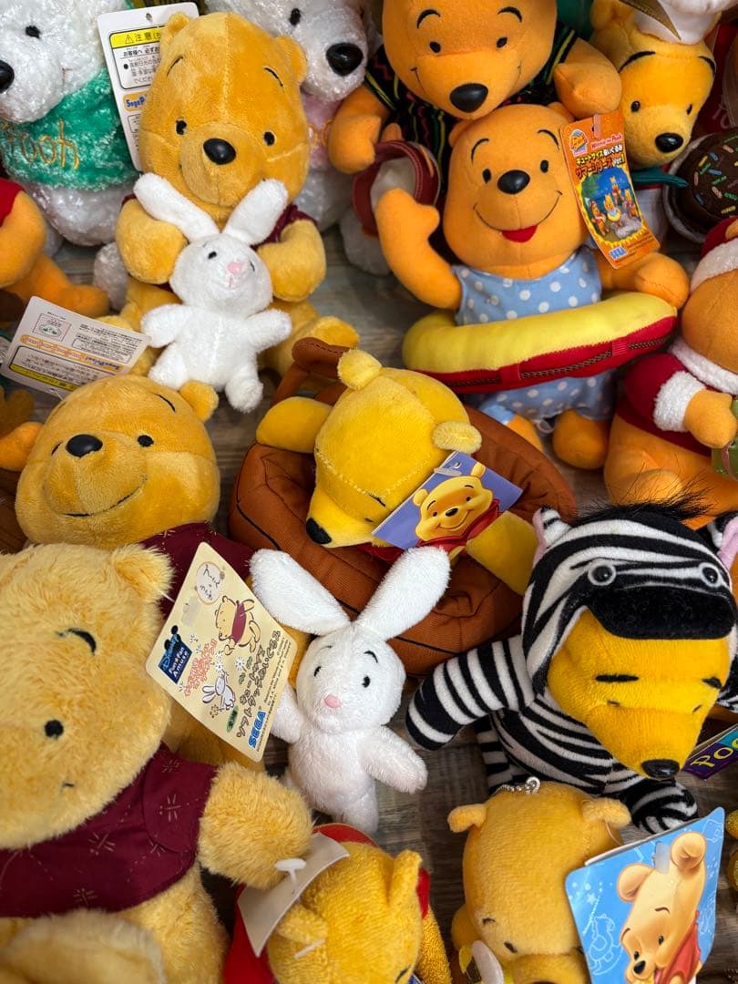 プーさん　イーヨー　ディズニー　まとめ売り　レアな商品あり　ぬいぐるみ　新品あり