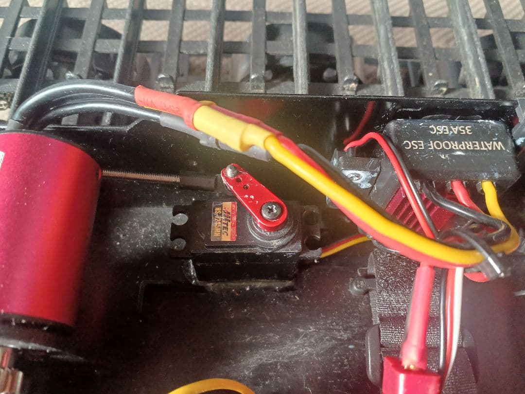 京商ブリザードSR・ブラシレスモーター仕様！　ジャンク品