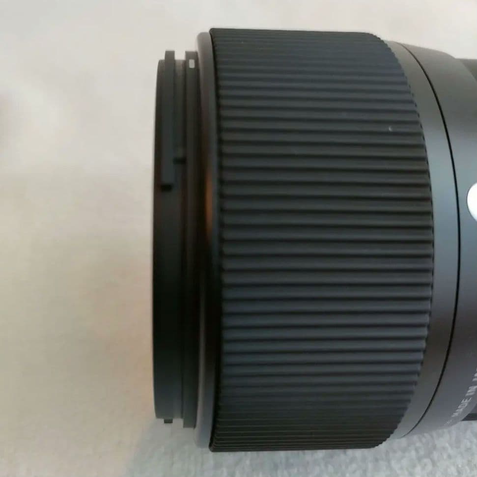 【美品】 SIGMA 56mm F1.4 フジXマウント箱なし 保護フィルター付