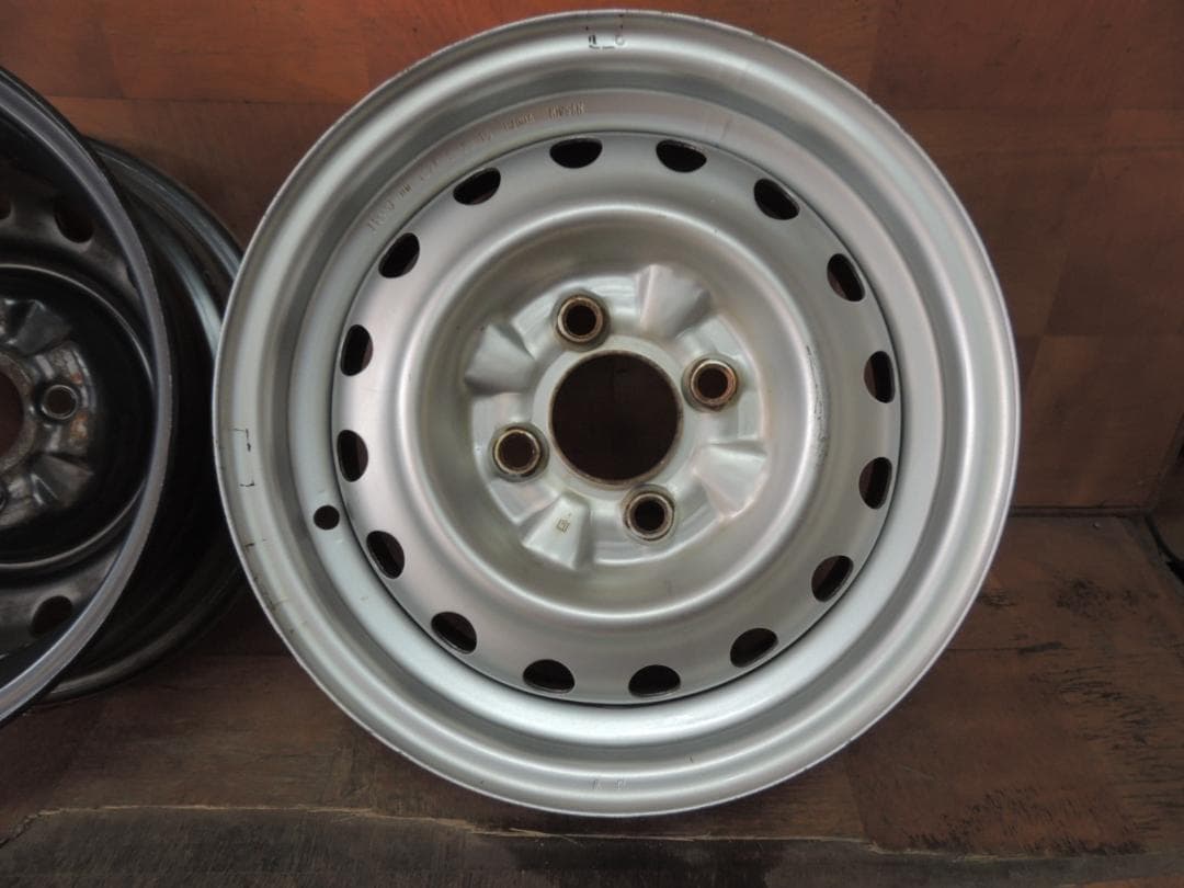 C35　13×5J 日産純正スチールホイール　4本　ADバン　サビ、小傷有り