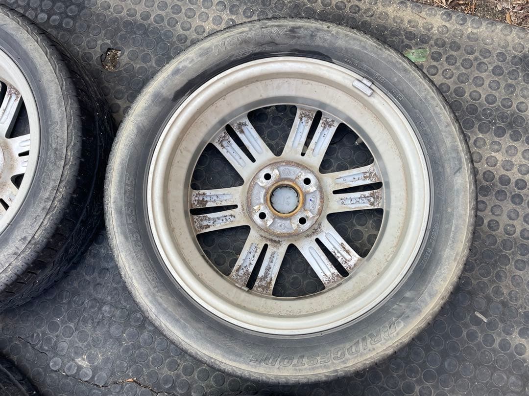 タントカスタム　純正アルミホイール　15インチ