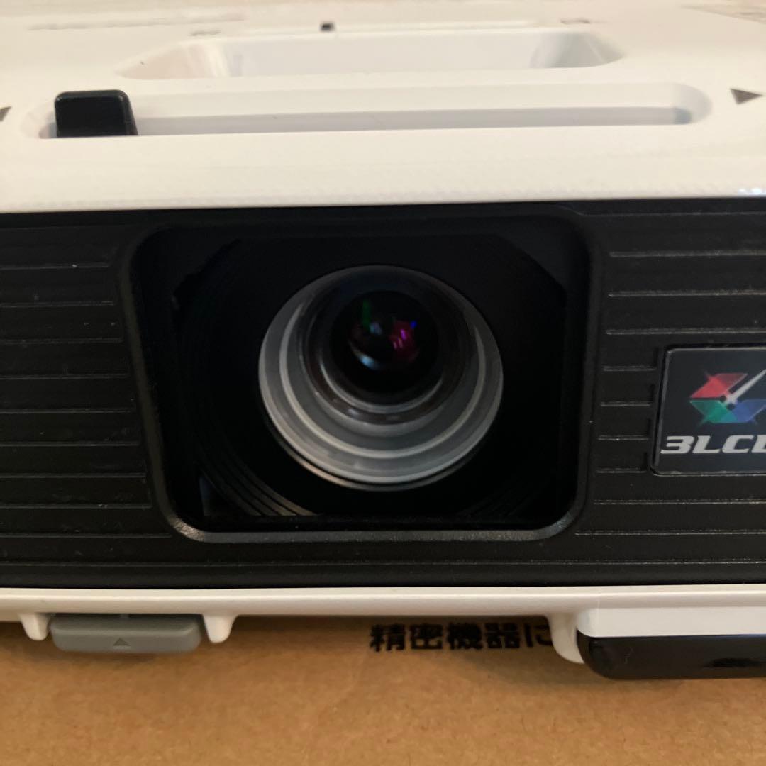 【美品】EPSON EB-S04 プロジェクター