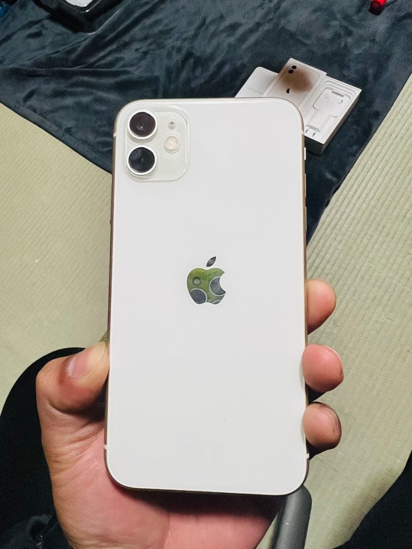 Apple iPhone 11 SIM フーリ