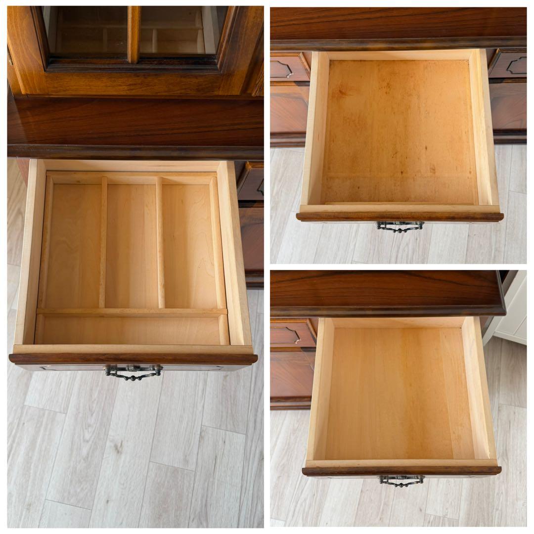 もも出品 カリモク家具 コロニアルシリーズ 食器棚 キッチンボード ガラス