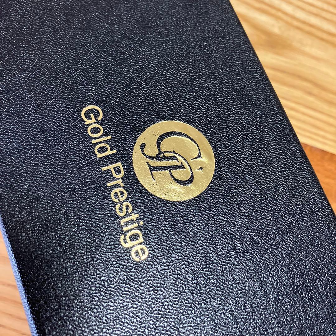 プラチナローズ・バラ