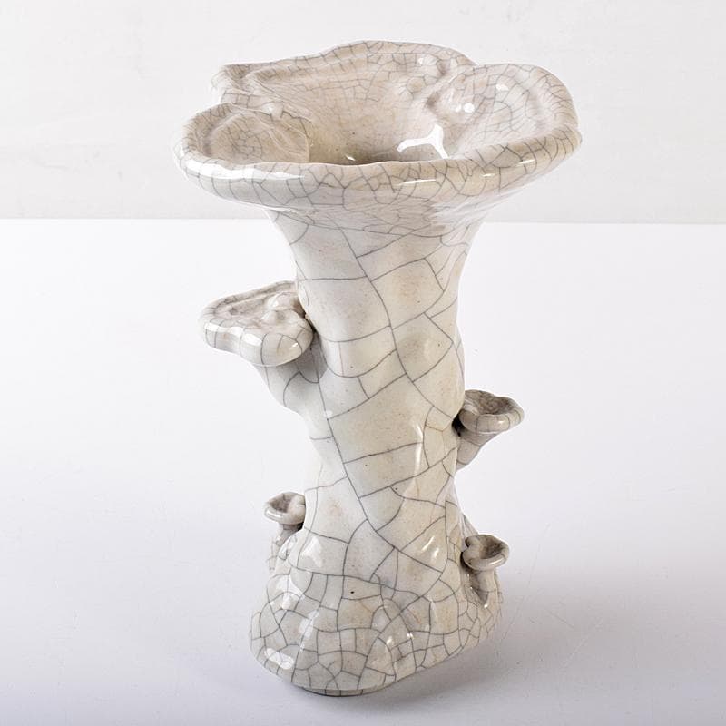 中国　大清乾隆年製款　哥窯　白磁　金糸鉄線　氷裂文　霊芝瓶　M　8061E