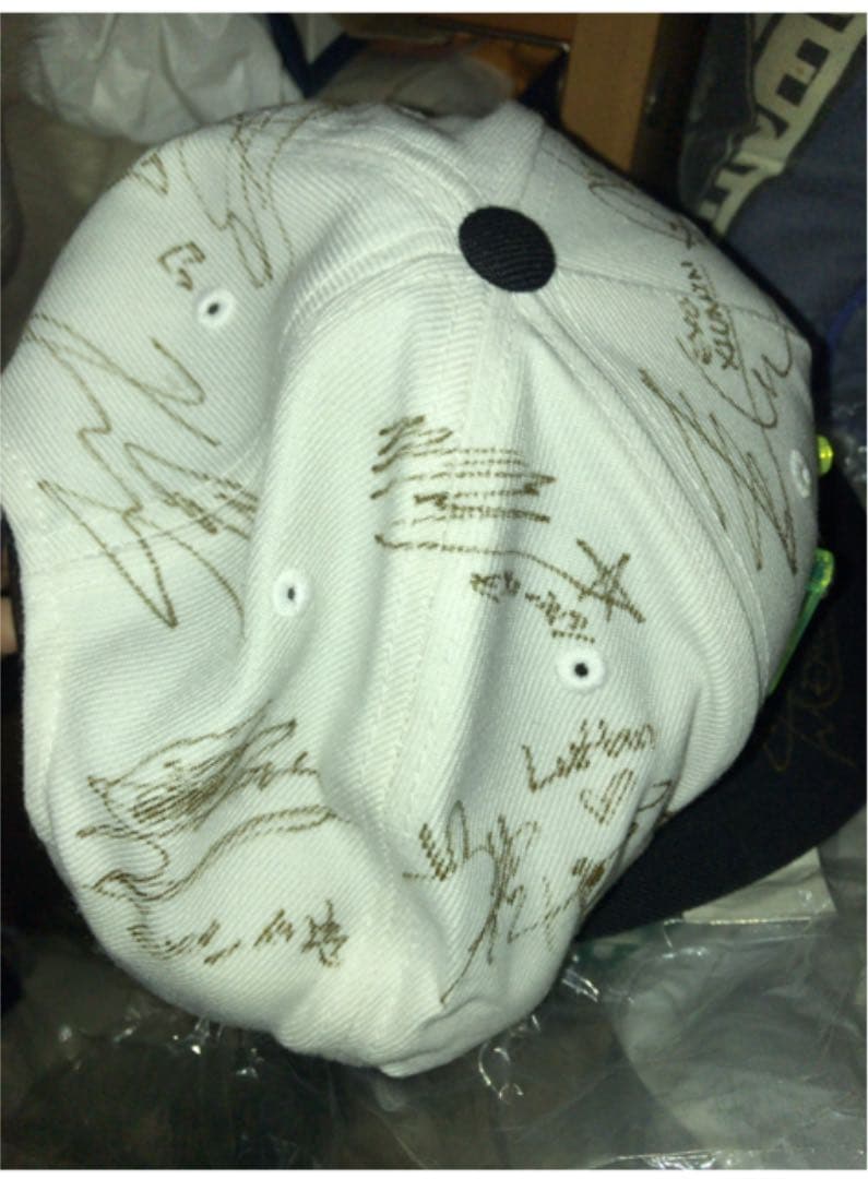 EXO サイン　直筆　公式キャップ　帽子　グッズ