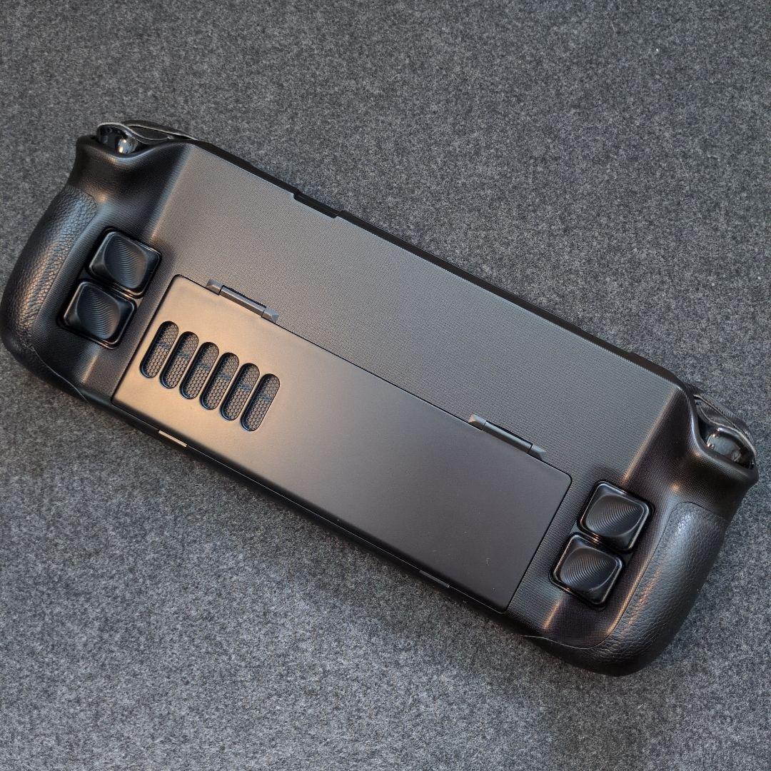 Steam Deck OLED 512GB 本体 / カバー&アクセサリ付