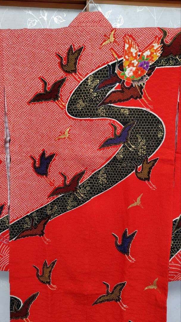 RK562子供着物四つ身7歳前後用着丈129センチ裄丈56センチ非常に綺麗美品