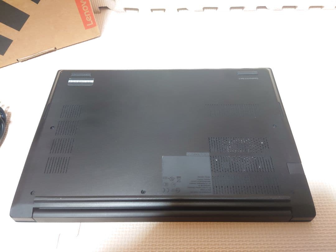 Thinkpad E14Gen2/i7-1165G7/16G/GPU有ゲーミング