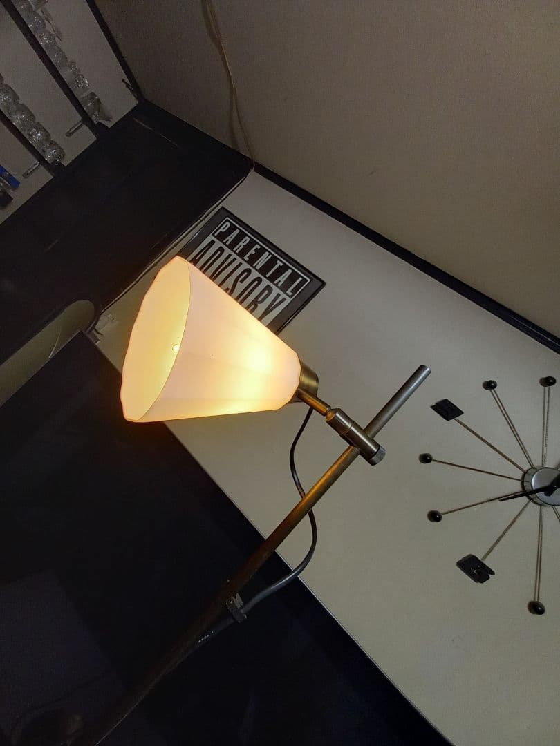 ヴィンテージ　シック　モダン　真鍮　フレーム　摺り硝子　シェード　フロアランプ