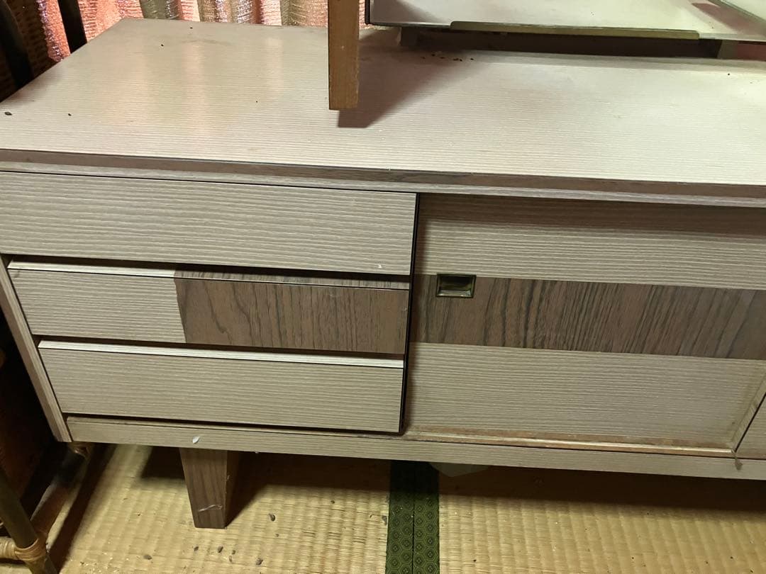 三面鏡 ドレッサー