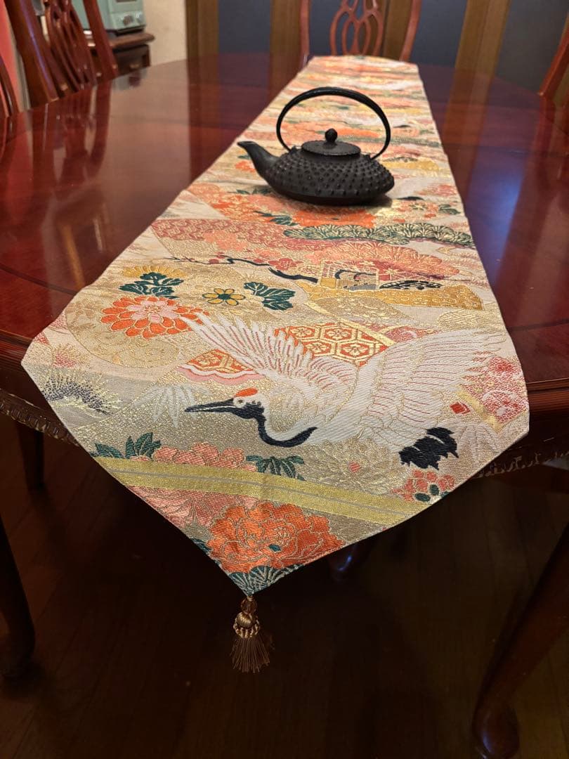 3005花嫁衣装の丸帯リメイク　タッセル付き正絹テーブルランナーと2964