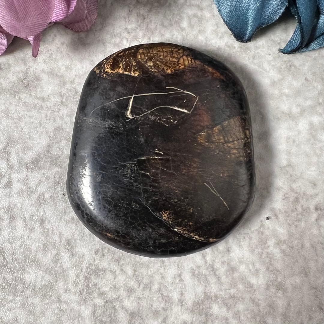 【白玉】皮付き白玉松下老人図吊坠　ペンダントトップ