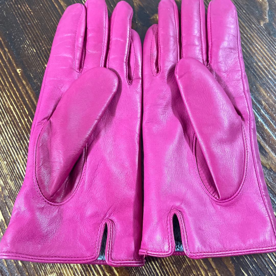 CHANEL ピンク レザー手袋