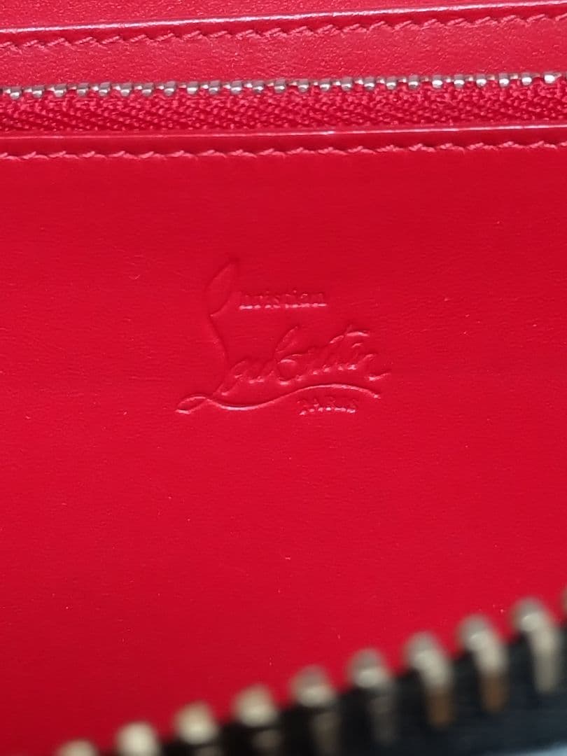 【Christian Louboutin】 スパイクスタッズ 長財布 ファスナー