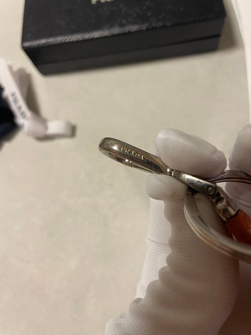 【（有)あずき太郎商店】プラダ PRADA サフィアーノレザー キーリング