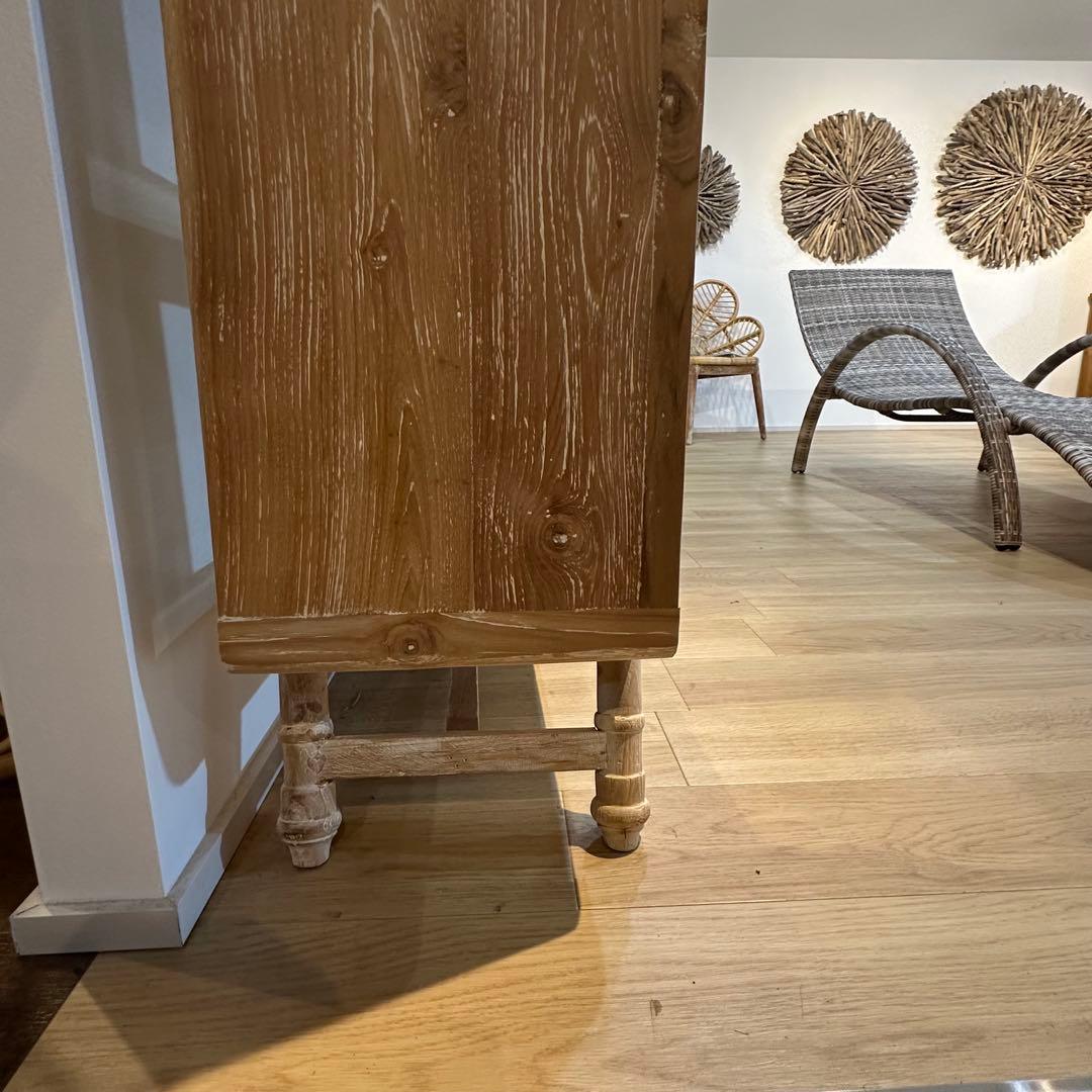 【訳ありチークガラス扉キャビネットw70×d30×h85cm 通常132,000