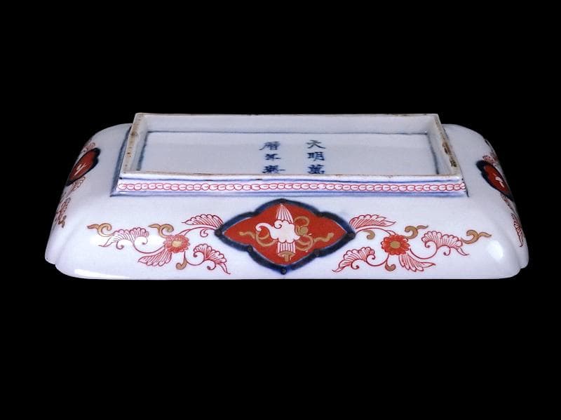 大聖寺伊万里　金襴手　宝尽くしに鳳凰　石畳紋の図　長皿　1296AS-DCn