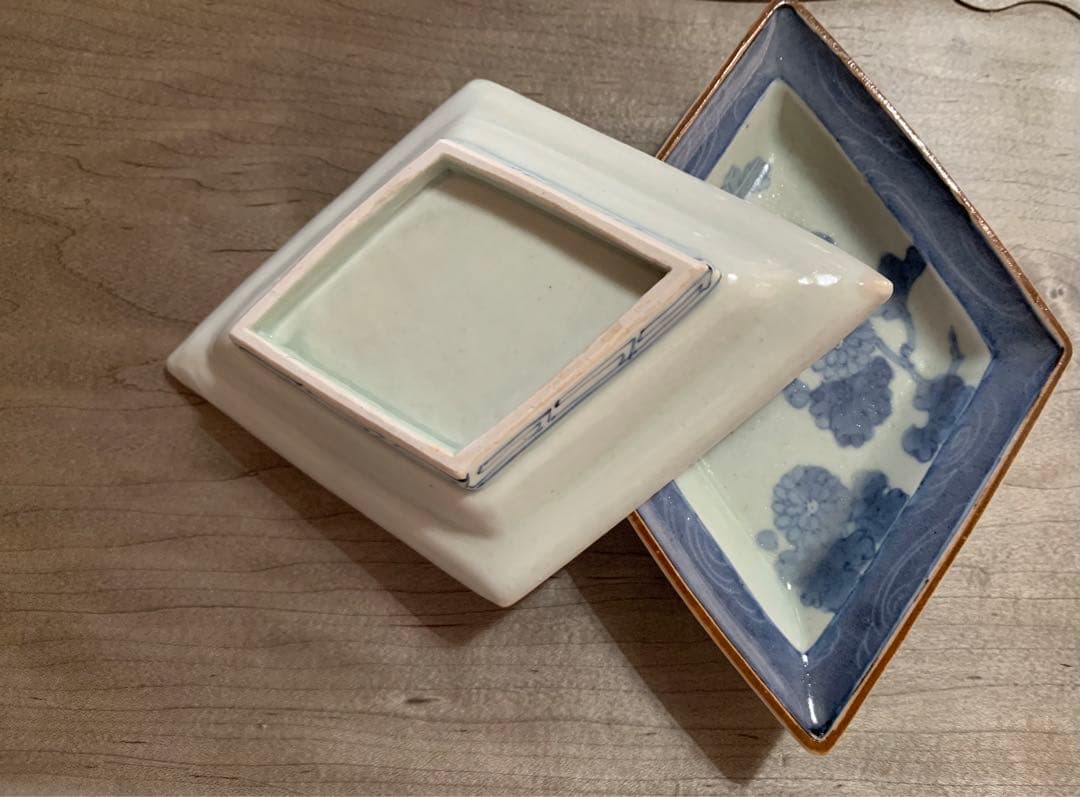 浜野まゆみさん　染付菊紋菱形皿　2枚組