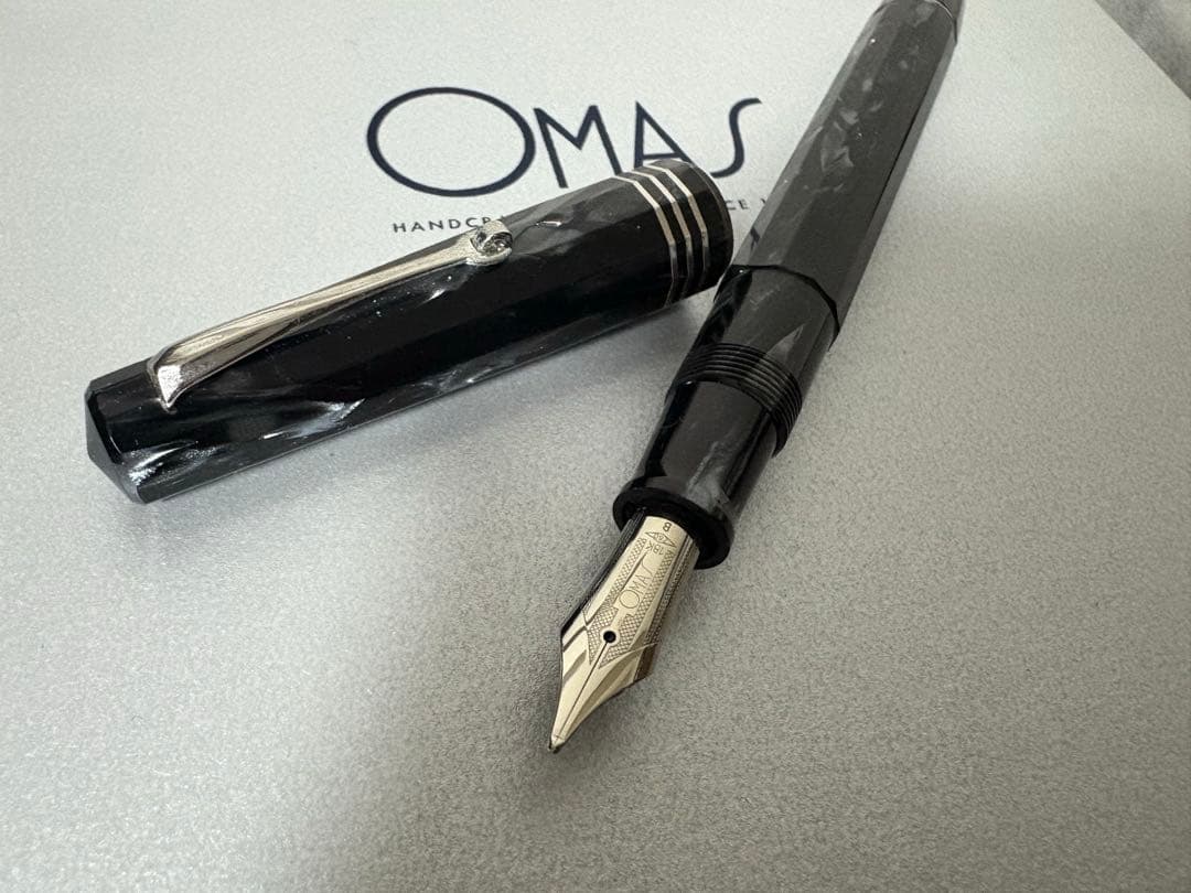 オマス グレイセルロイドNovelli Special 万年筆:B