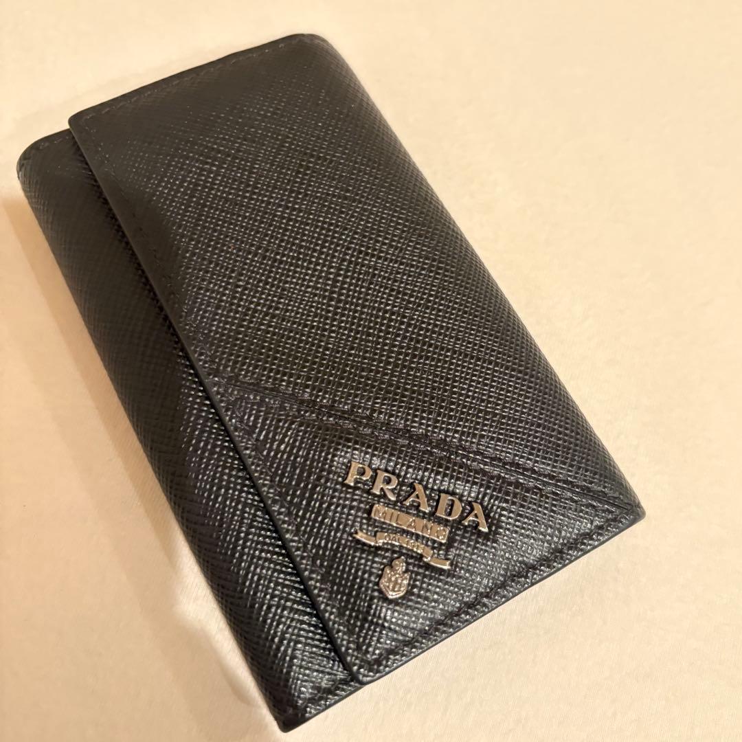PRADA ブラック レザー キーケース　美品
