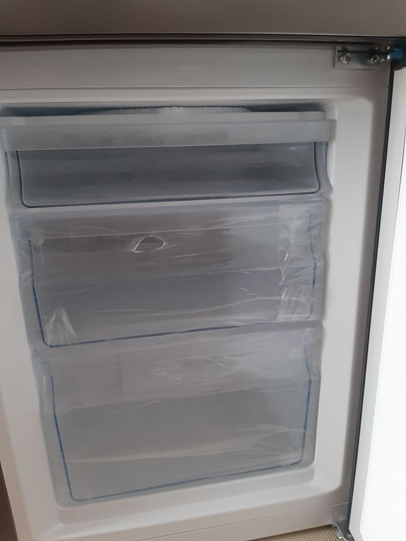 ハイセンス 冷蔵庫 175L 右開き HR-D1701S シルバー 2ドア